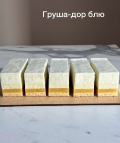 Нарезное пирожное "Груша-дор блю"